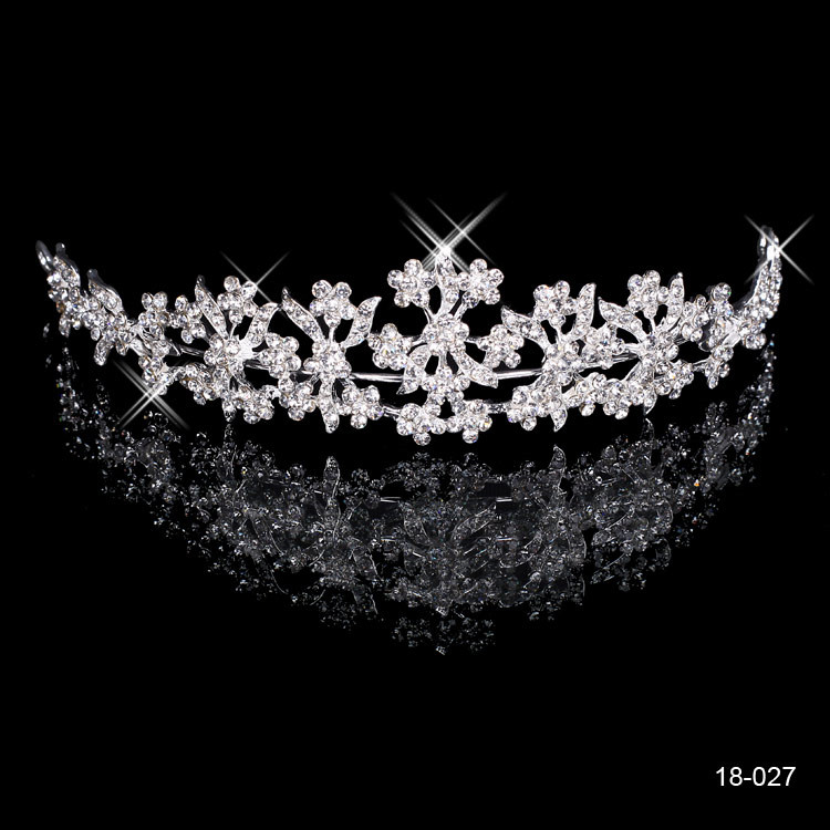 

18027Clssic Hair Tiaras In Stock Cheap Diamond Rhinestone Wedding Crown Hair Band Tiara Bridal Prom Evening Jewelry Headpieces
