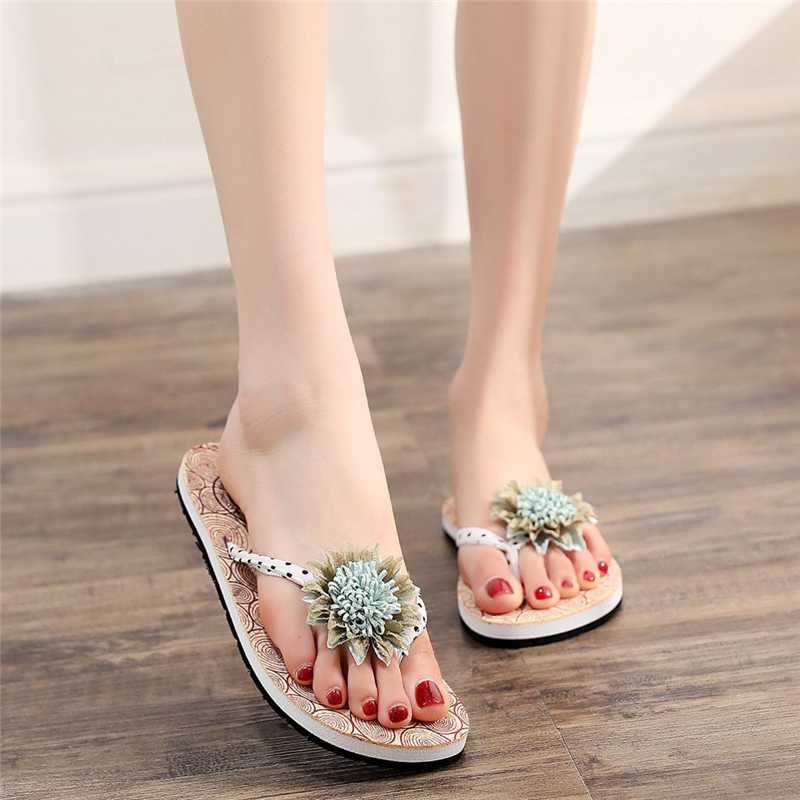 

2020 Women's Slipper Flat Flowers Outdoor Non-Slip Wear-Resistant Beach Shoes Flip Flops Women slippers #3, Red