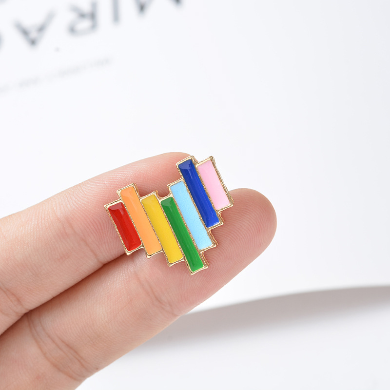 

New Heart Rainbow LBGT Brooches Gay Lesbian Pride Pins Colorful Cartoon Fashion Jewelry Accessories Love Gift for Women Children Shirts Lapel Badge Enamel