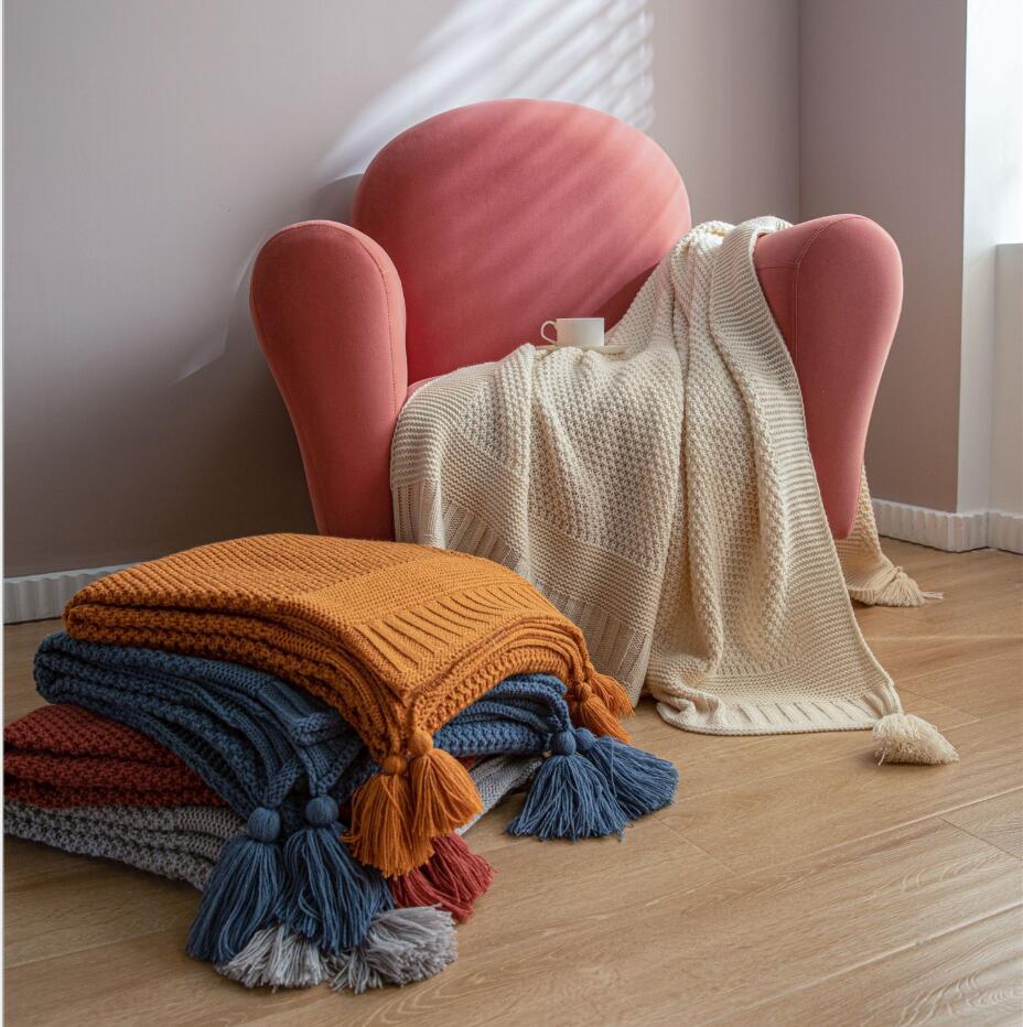 Knitted soft clothing design boutique air conditioning lunch blanket photography props decorative bed napkin ball blankets-image-563496995