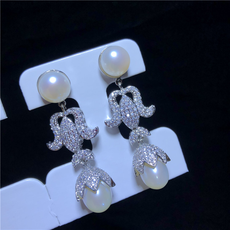 

Woman court natural white rice freshwater pearl micro inlay zircon accessories drop earrings luxury