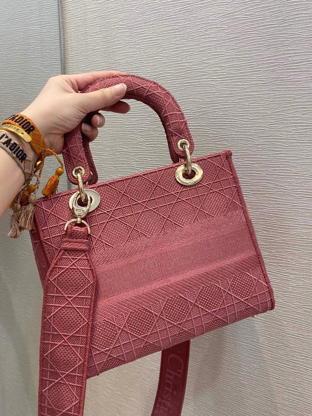 boutique handbags online