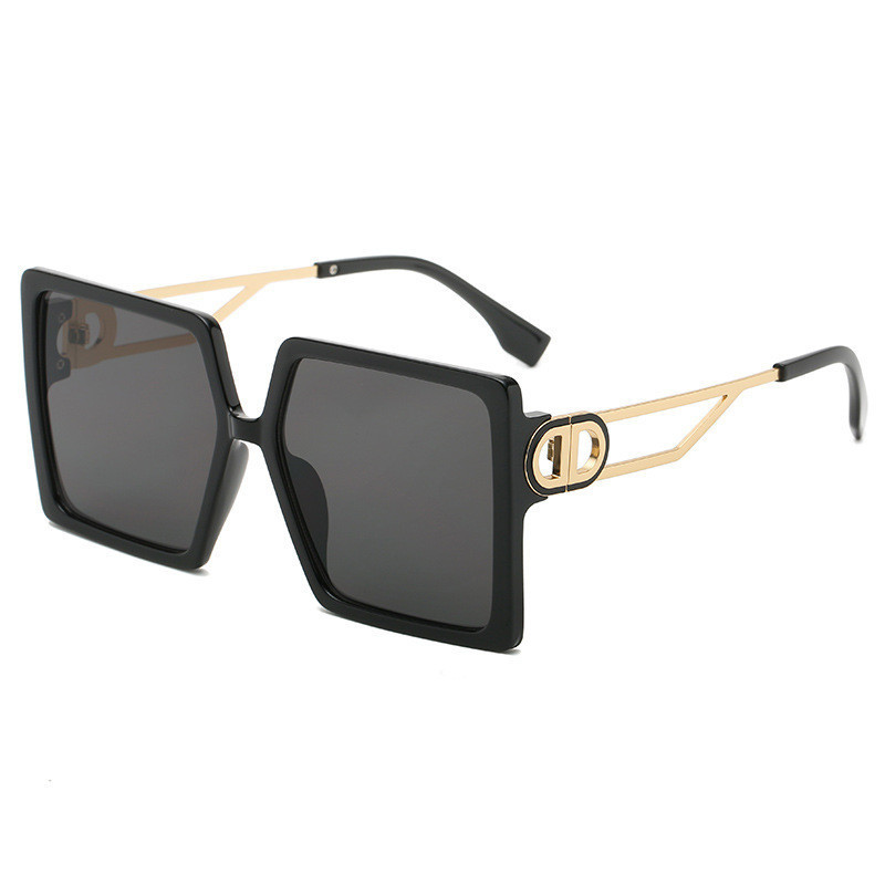 

2020 Women Square Sunglasses New Trendy Brand Designer Retro Sun Glasses Chic Hollow Frame Eyewear For Men Women UV400 lens