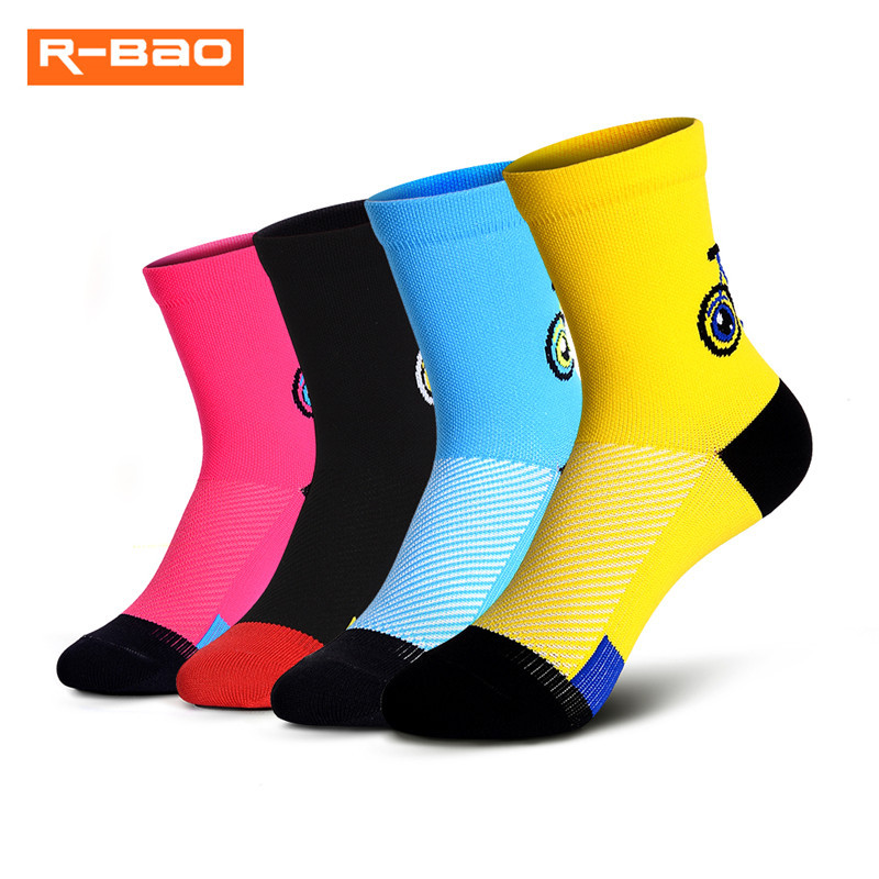 

Kids Sports Bycicle Socks Children Outdoor Sports Compression Running Socks Breathable for 3-6 Years Girls Boys, Black