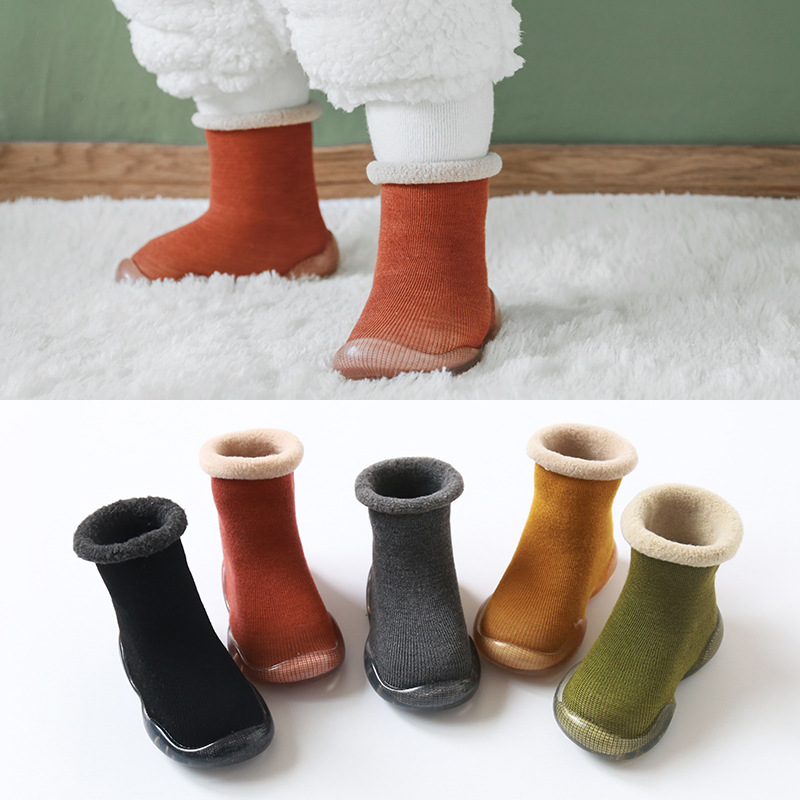 

New Children antisilp sock shoes solid color Imitation cashmere baby toddler floor shoes non-slip warm rubber soles booties, Black