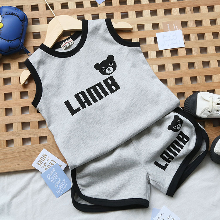 

2020 Boys Designer New Suits Children Designer Two-piece Vest + Shorts Boys and Girls Bear Print Suit Kids Summer Casual Sets Fashion Set, White