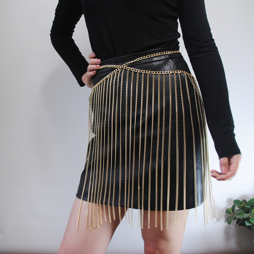 

Summer new metal stitching tassel skirt