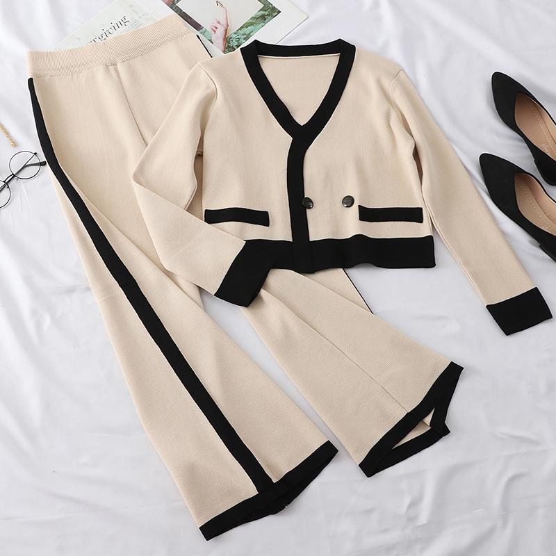

Two-Piece Female Tide Fashion Suits nv qiu zhuang New V-neck + Western Style Wide Leg Pants Contrast Knitted, Black