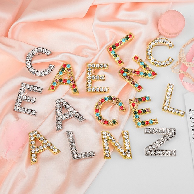 

Ins show fashion luxury diy 8 letters assembly colorful diamonds pin designer brooches for woman ladies