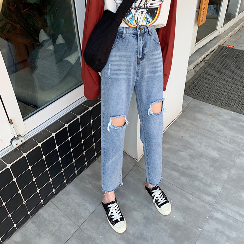 

The new summer 2020 loose-fitting slim-looking ripped jeans for women are fashionable and light-colored small-legged, Blue