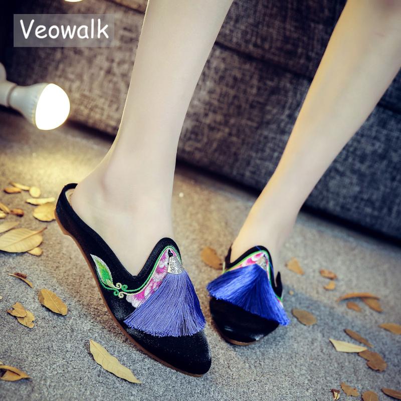 

Veowalk Floral Embroidery Tassel Women's Satin Cotton Slippers Pointed Toe Summer Comfort Flat Slides Shoes for Ladies, Black