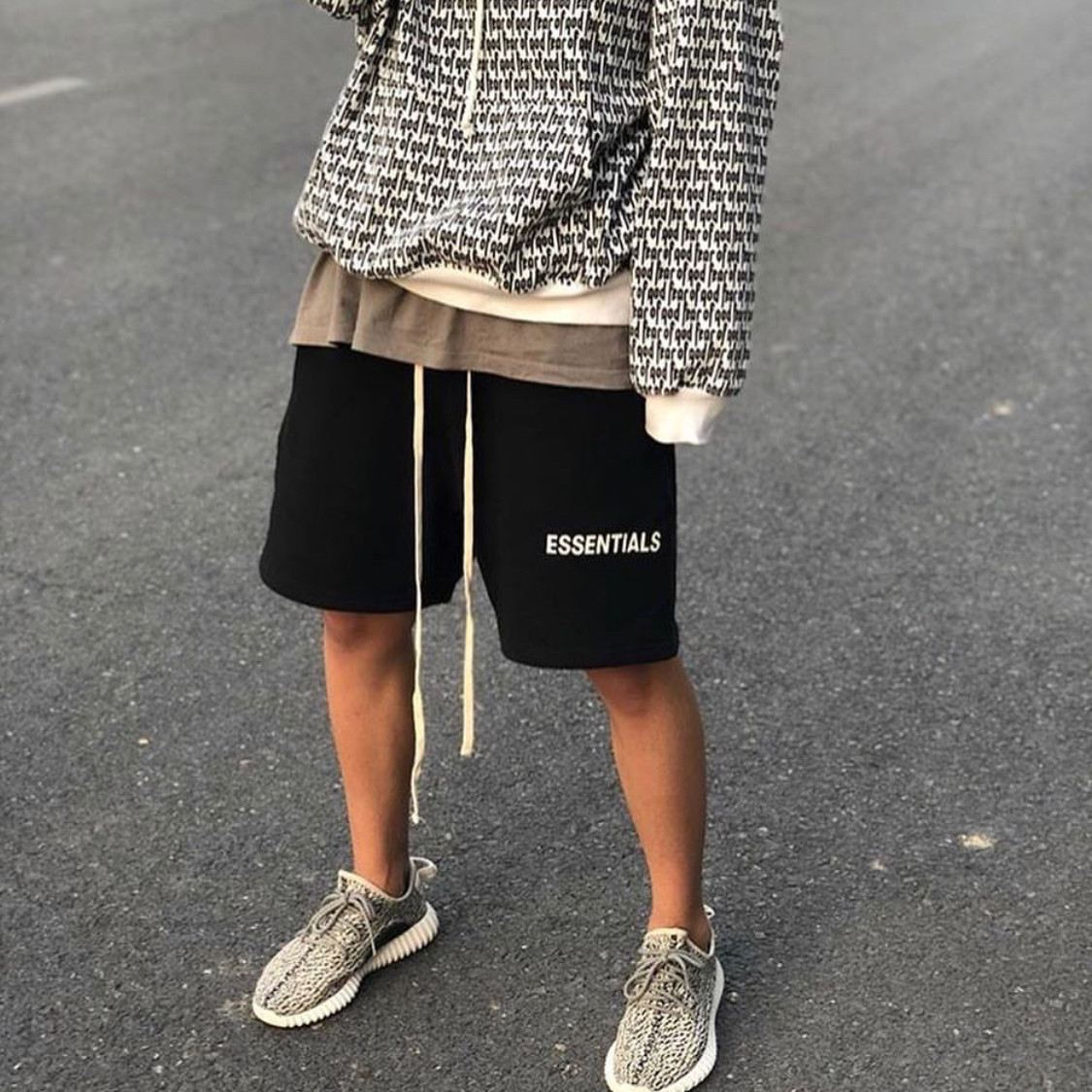 

Trendy Fog Double Line Fear of God Drawstring Essentials Sports Shorts High Street Male Wu Yifan Celebrity Inspired Trendy, Fog old basic shorts black