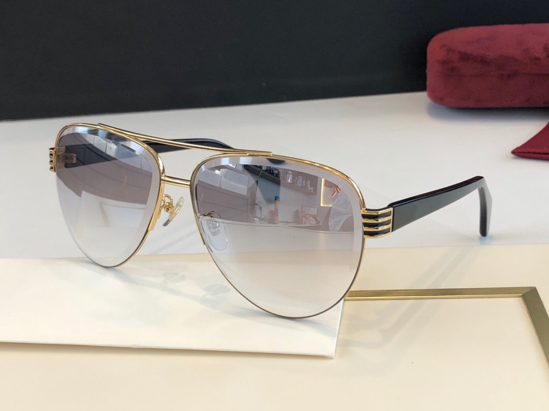 

0592 Sunglasses For Women Popular Fashion Summer Style With The Stones Top Quality UV Protection Lens Come With Case 0765S