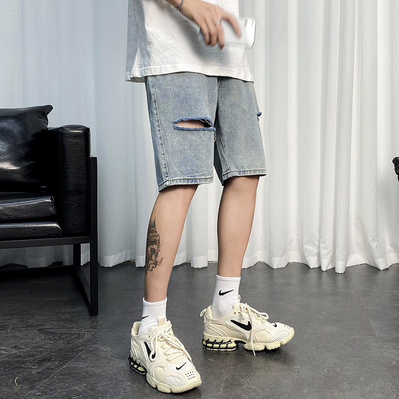 

Hole denim shorts men's Hong Kong style vintage water wash loose straight skateboard 5-point casual pants for lovers, Blue