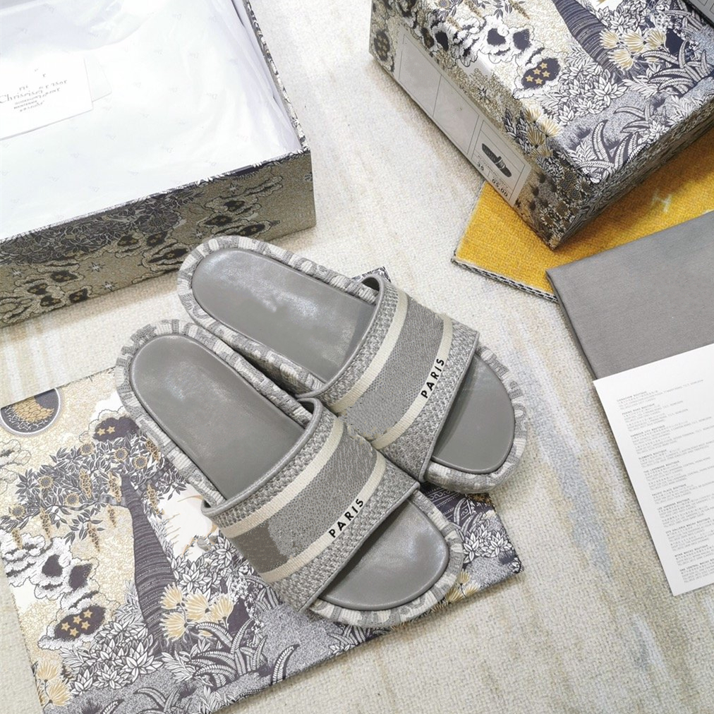 

Blue Oblique Embroidered Cotton Platform Mules Wedge Heel Sandals Oblique Jacquard Real Leather Luxury Women Shoes, Navy blue 5cm heel