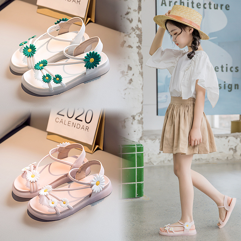 

Girl 's Sandals Summer New Soft Bottom Princess Children 's Beach Shoes Leather Artificial Flat Heels with
