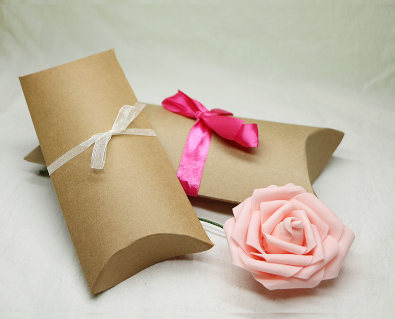 

50pcs Brown Candy Packing Box Craft Paper Pillow Box Wedding Favor Gift Boxes Blank Cardboard Present 18.5x7.8x3cm/20x10x4cm