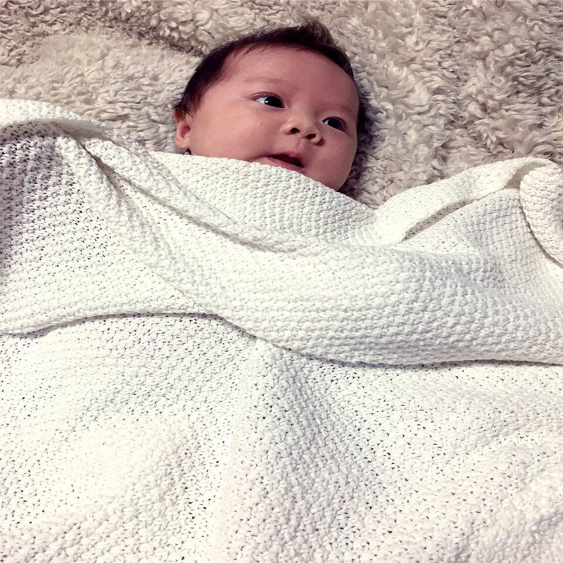 

Cotton Knitting Baby Blanket Scarf Shawl Blanket Air Conditioning Thin Nap for Baby for Adult 80*135 Cm, White