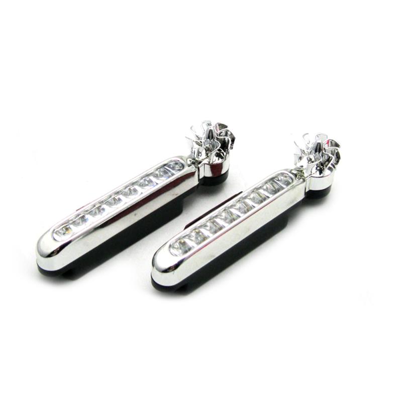 

2Pcs Car Fog Lamp Universal Car Running LED Light 8 Leds Wind Energy Powered Fog Lamp Auto Waterproof Exterior Light