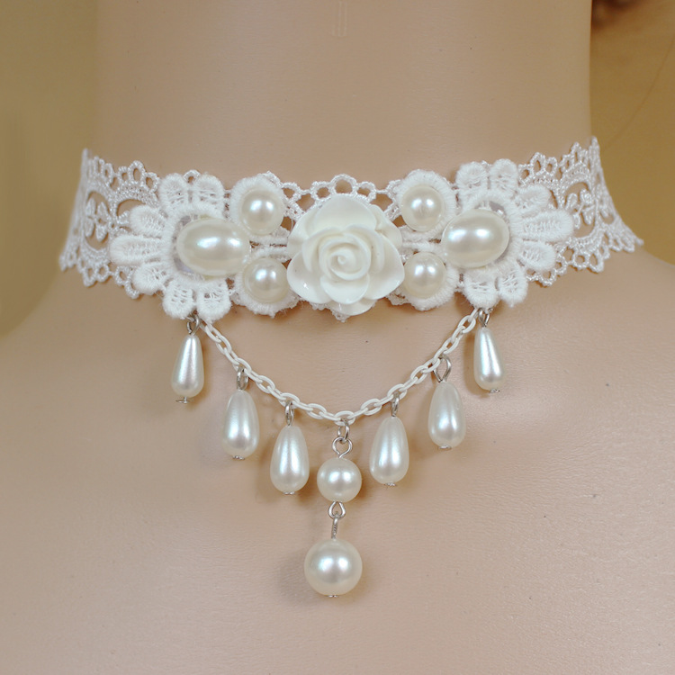 

2020 Europe And America New Wedding White Lace Princess Gongyan Pearl Necklace Fashion Personality Neckchain Wholesale
