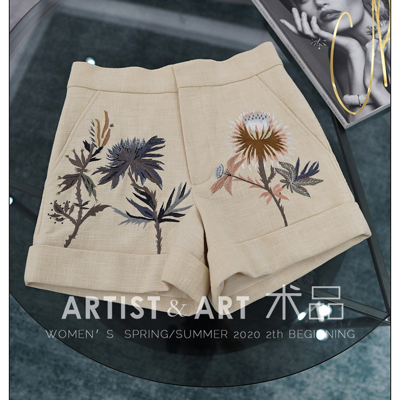 

Svoryxiu Designer Fashion Cotton Linen Embroidery Shorts Women' High-End Casual Autumn Shorts Female 2020 New, Multi
