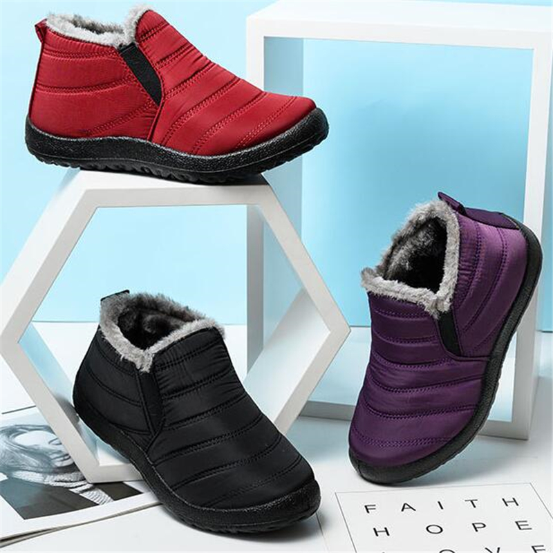 

AIYKAZYSDL Snow Boots Women Warm Plush Fur Ankle Boots Winter Female Slip On Flat Casual Shoes Waterproof Ultralight Footwear, Black