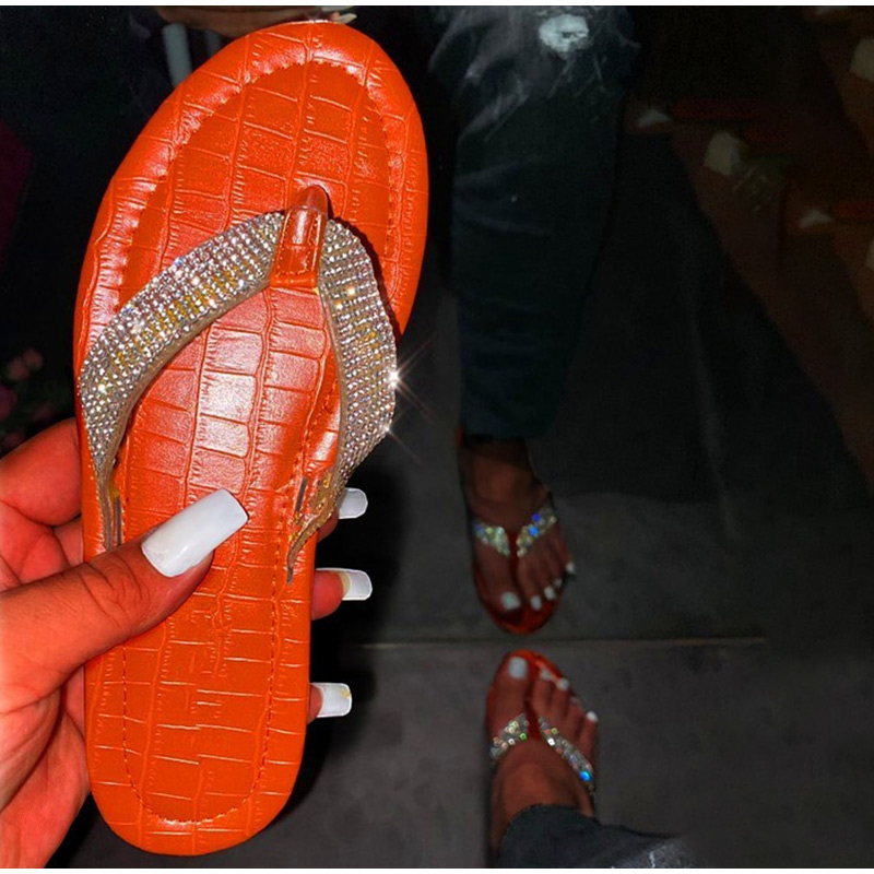 

Woman Pu Leather Bling Slippers Women Beach Sandals Female Slip On Flip Flops Ladies Fashion Flat New Summer Women Shoes 2020, Black