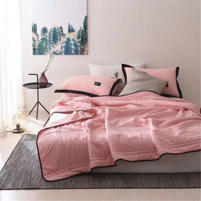 

Simple Modern Machine Washable Cotton Pure Color Summer Quilt Air Conditioning Quilt Breathable Soft Cover Blanket