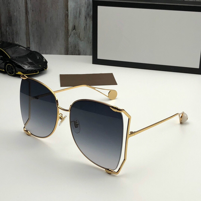 

2020 Luxury 0252 Sunglasses Women Designer Popular Fashion Big Hollow Frame Summer Style Top Quality UV400 Protection Lens Come With Case, White;black