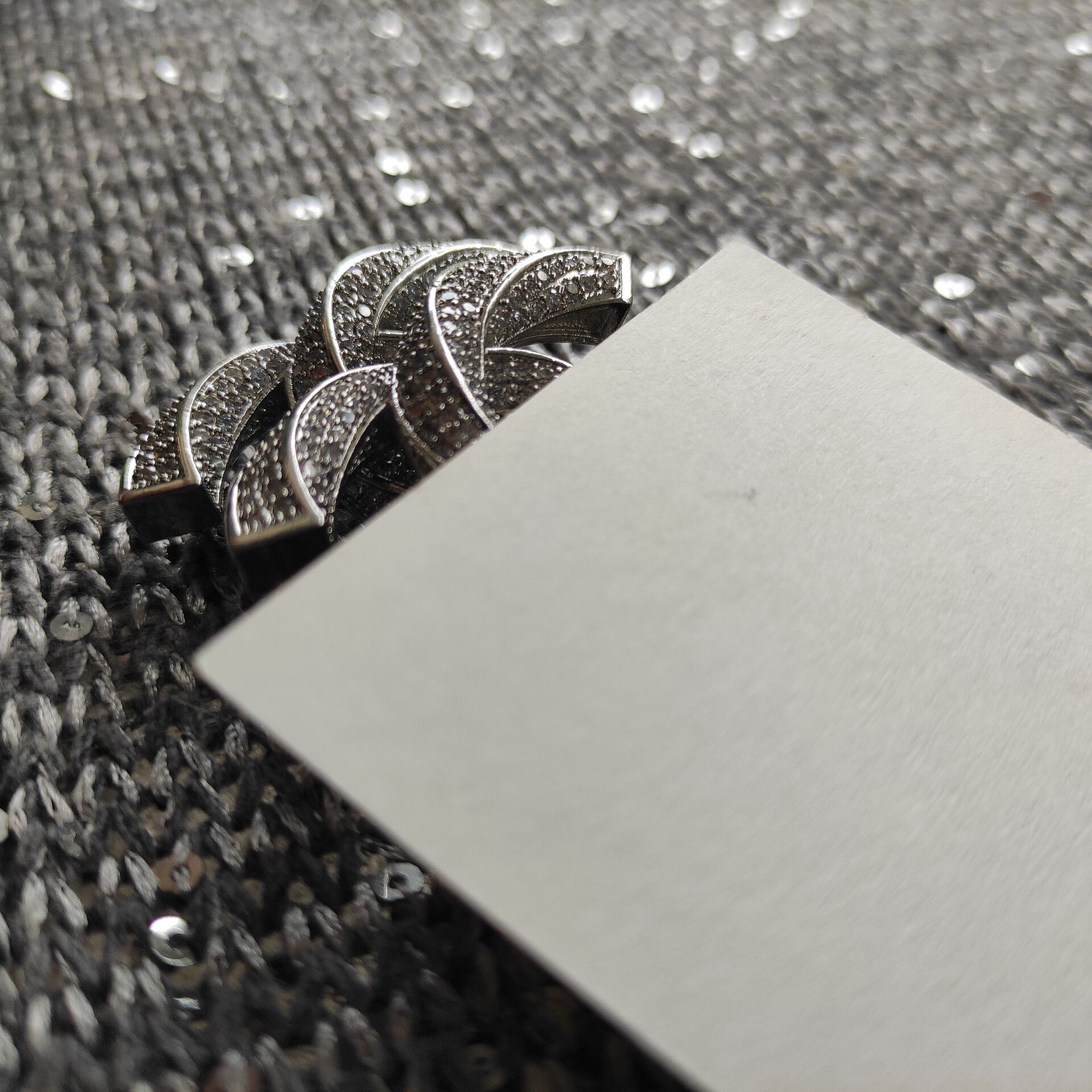 

Classic Metal Many With Brooch Inlaid Fashion Rhinestones C Dust New Gifts Brooch Paper Card And Accessories Bag Tppwk