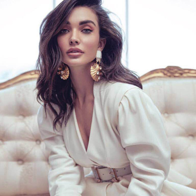 

Exaggerated acrylic diamond alloy shell earrings women's top grade earring earrings