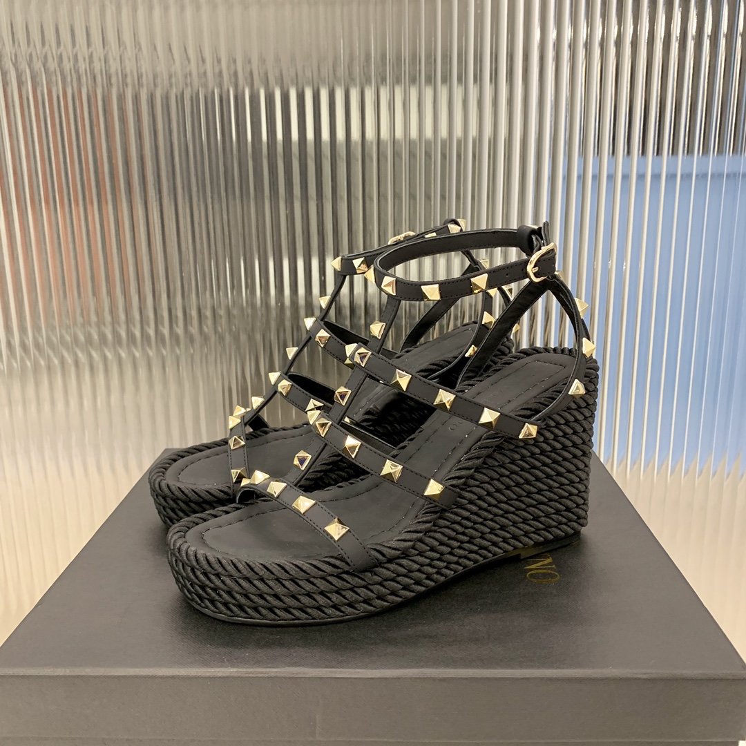 

2020 Sexy Women High Heels Studs Wedge Platform Sandals Fashion Ladies Wedge Sandals Spikes Rivets Studded Shoes, Black