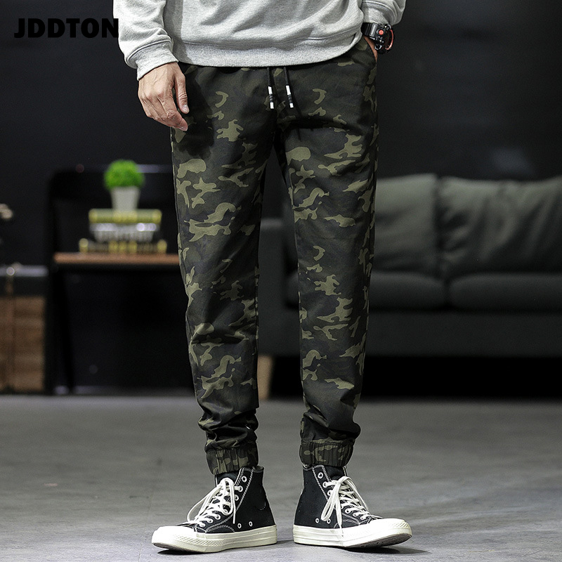 

JDDTON Men's Camouflage Pants Casual Hip Hop Loose Sportswear Streetwear Full Length Male Beam Foot Joggers Trousers Track JE480, Army green