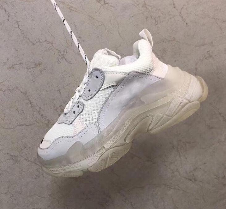 

2020 high end quality Paris 2020 Crystal Bottom Triple S Casual Shoes Platform Sneakers for Men Women Vintage Kanye Old Grandpa Trainer, Rainbow