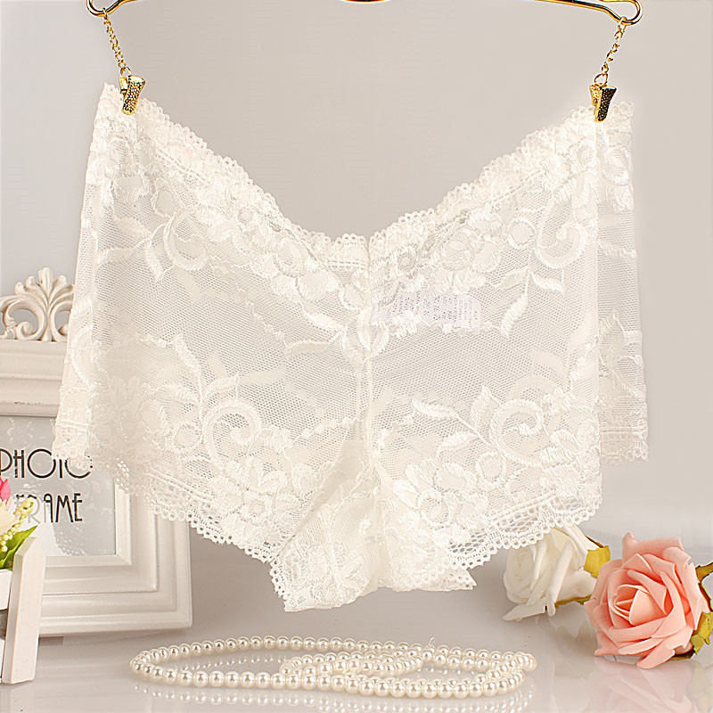 

Flowers Sexy Hollow Lace Boxer Ms. Low Waist Comfortable -5XL Oversized Anti-lighting Ladies Underwear, White