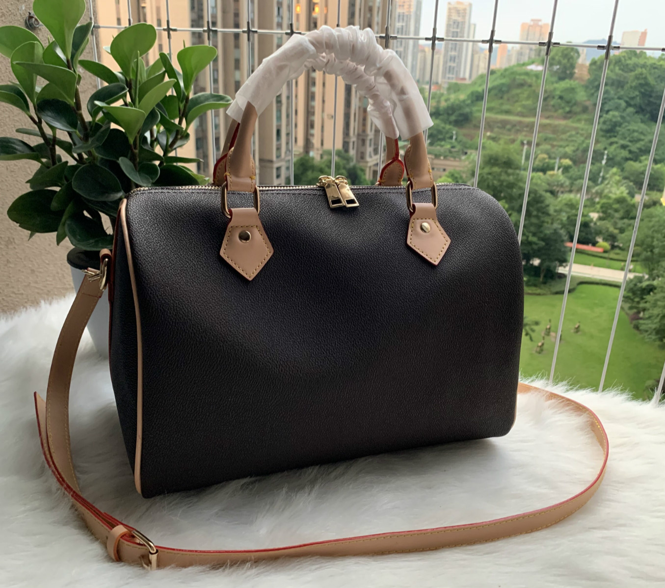 

Free shipping New fashion Brand Lady Real oxidizing Leather speeds 30cm handbag with shoulder strap purse tote bag, Brown plaid