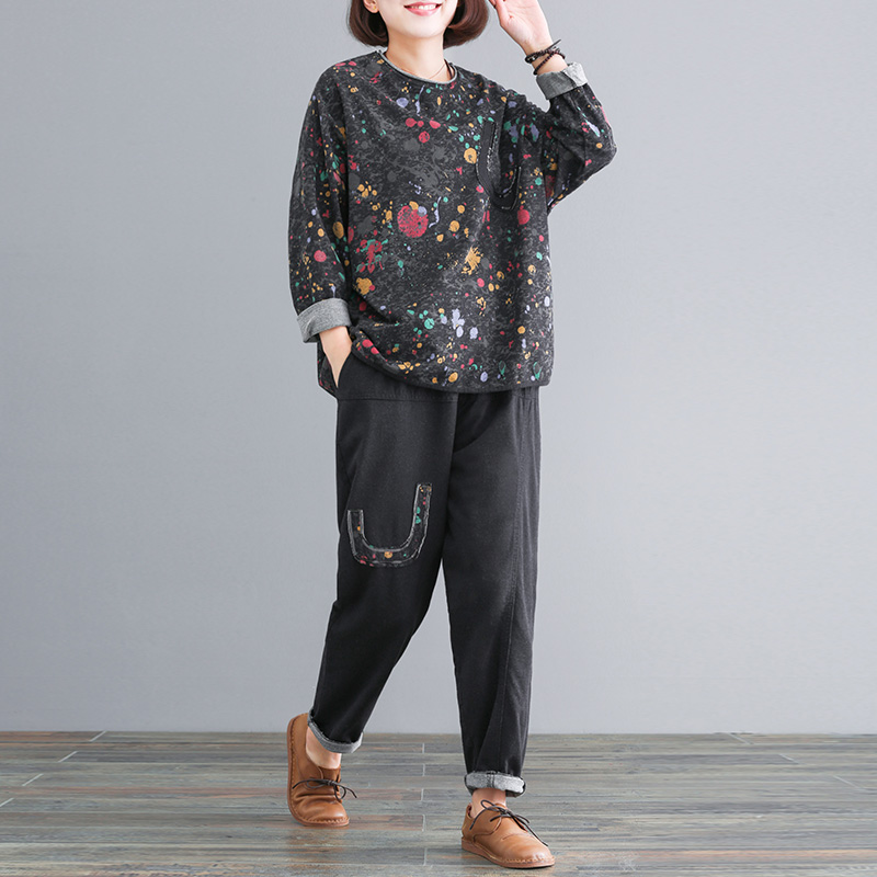 

2020 female new spring korean style plus size literary retro printed retro western style two-piece casual loose suit, Black gray