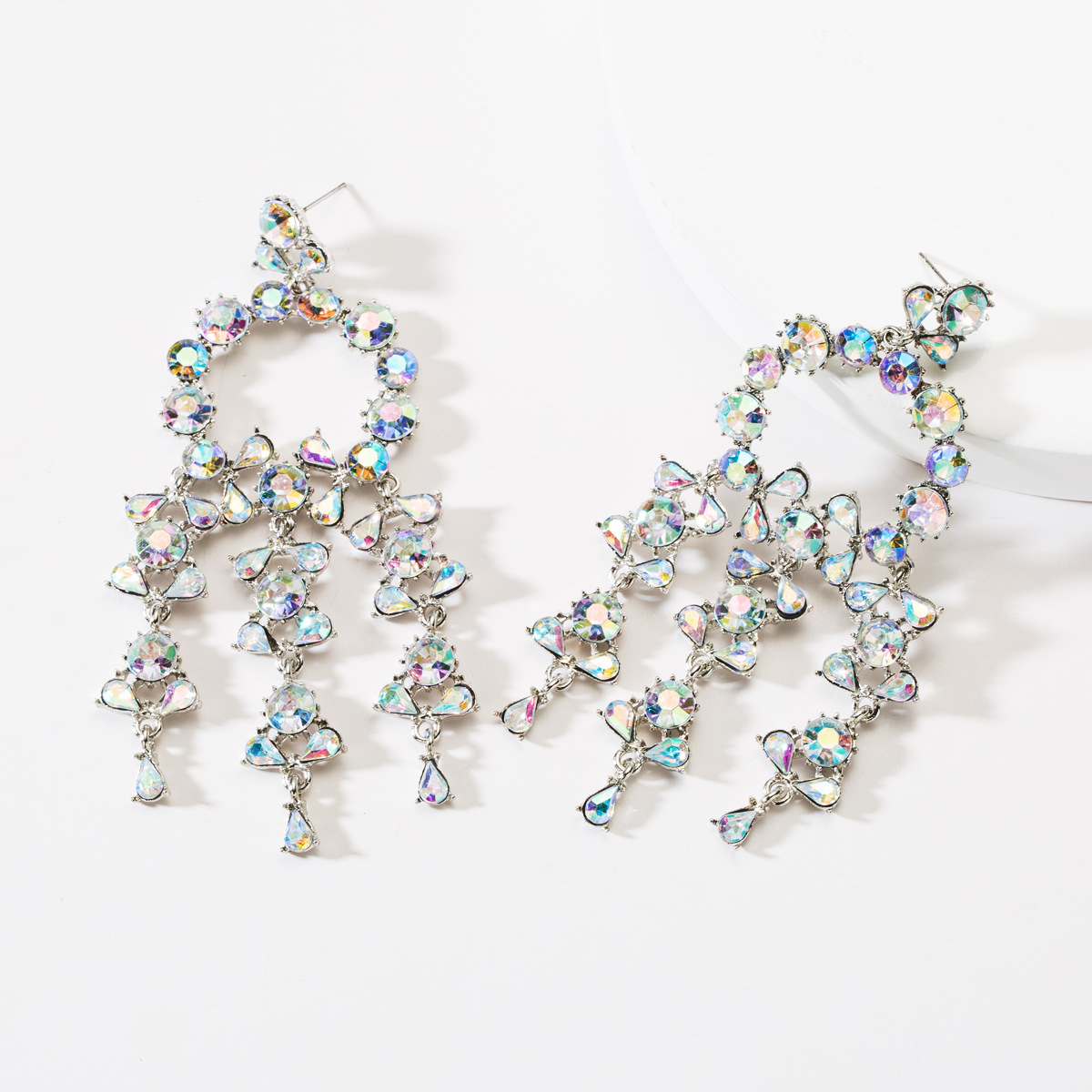 

Exaggerated acrylic diamond-studded hanging curtain tassel earrings women's show cool style fashion hot sale