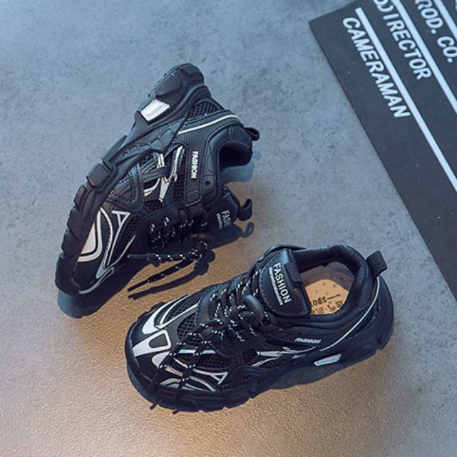 

2020 Kids Designer Shoes Boys Girls Children Fashion Mesh Breathable 2020 High Quanlity Shoes Boys New Casual Sport Style Sneakers, Black