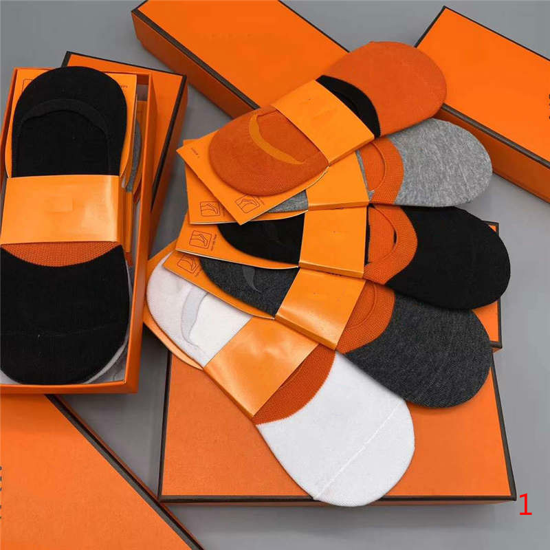 

Fashion Socks Mens Sock Womens Printed Designer Knitted Socks Womens Fashion Trend underwear Sock 5 Pairs With Boxs4 LR200534 2020, 5 pairs with box
