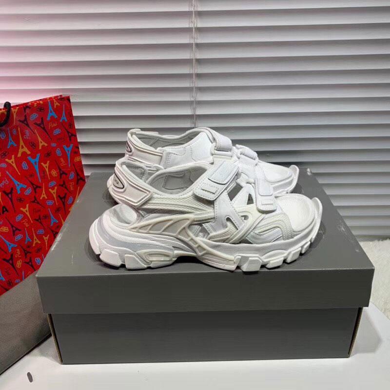 

Sandals New Foam Outsole Comfortable and Non-slip Wear-resistant Highest Version Couple Models 35-44 Female Triple S 20ss Track Sandals, White
