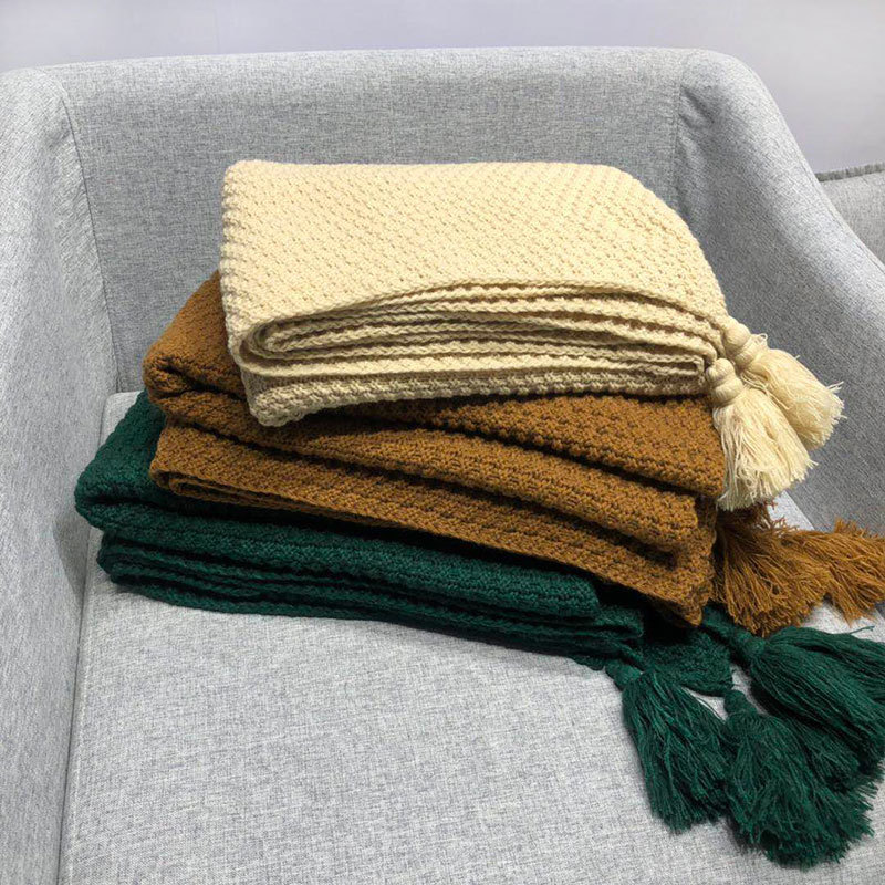 

All Season Casual Tassel Ball Sofa Knitted Cover Blanket For Home Bedding TV Nap Travel Throw Air Condition Blankets Bedspread