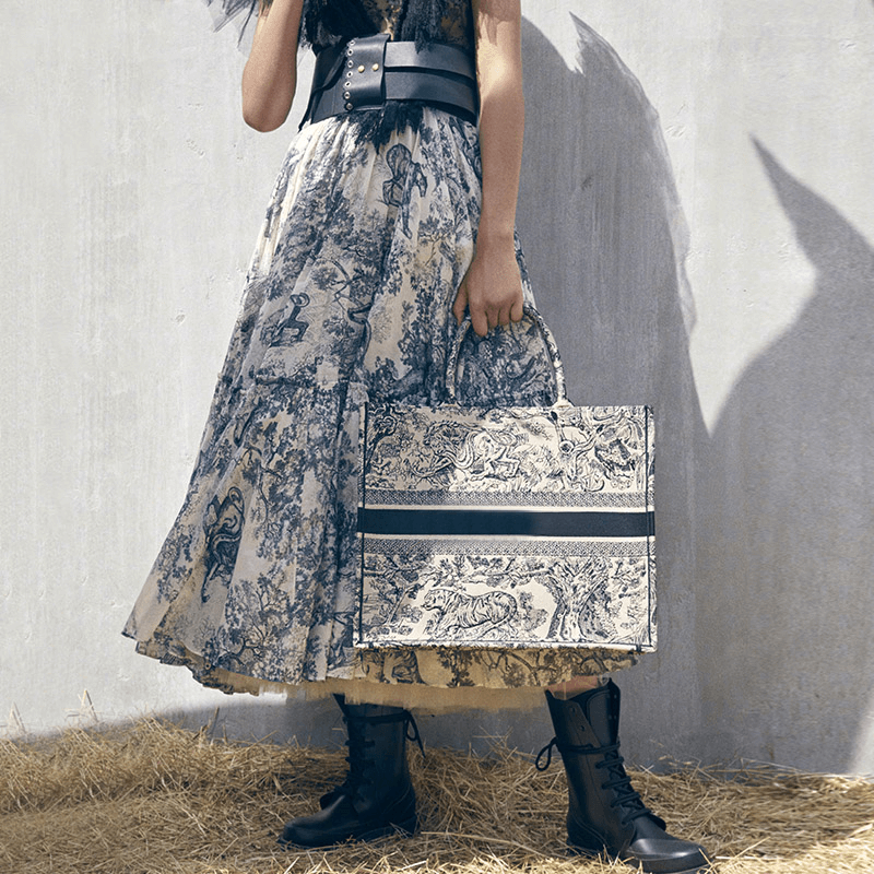 

HCHENLI Korean style 2020 Women Fashion Ink Print Skirts Lady Skirt Cake Pleated Skirts, Black