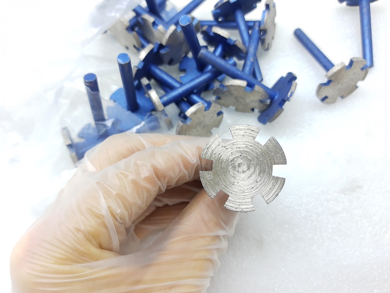 

New 5pcs OD20/3035/40*3mm Diamond Sintered Cutting Disc for Stone Carving Grinding 6mm Shank 46# T