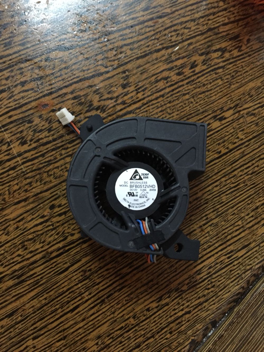 

Original new for delta BFB0512VHD for delta 12V 0.28a 5020 centrifugal turbofan projector cooling fan