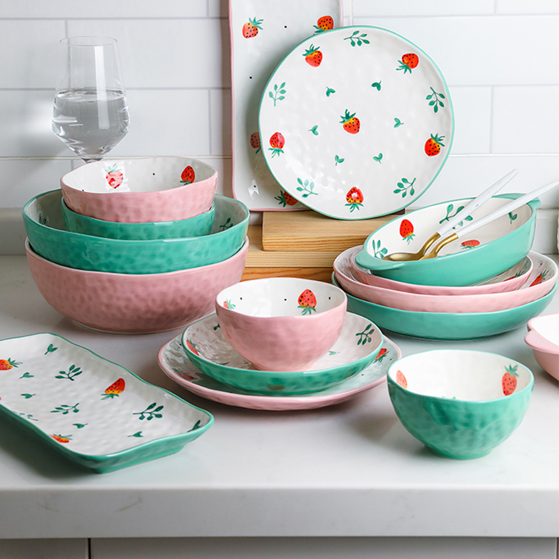 

Northern Ceramic Strawberry Pink Blue Fruit plate Saucer Bowl Living Room Coffee Candy Salad Plate Snack Basket Home Decor 1