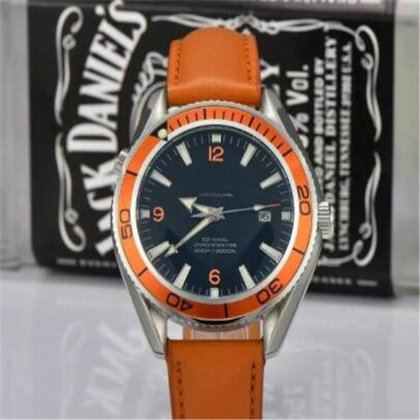Fashion Luxury Men's Woman's Watch Designer Designer en acier inoxydable Mouvement mécanique Mouvement de montres