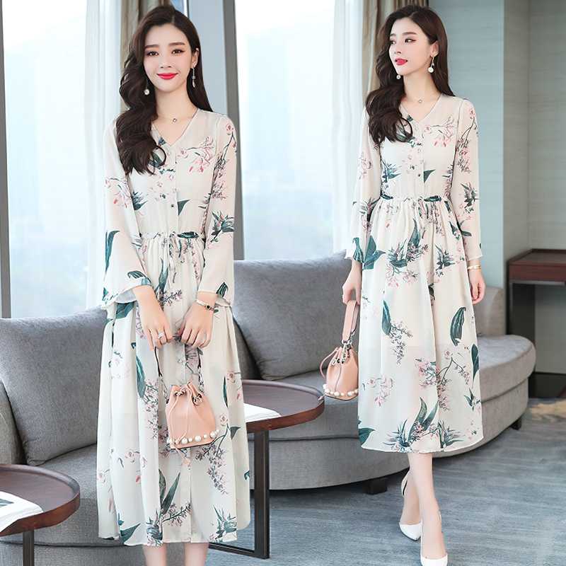 

Summer Bohemian Chiffon Beige Retro Midi Dress 2020 New V-neck Beach Club Party Dresses Print Floral Elegant Boho Dress Vestidos