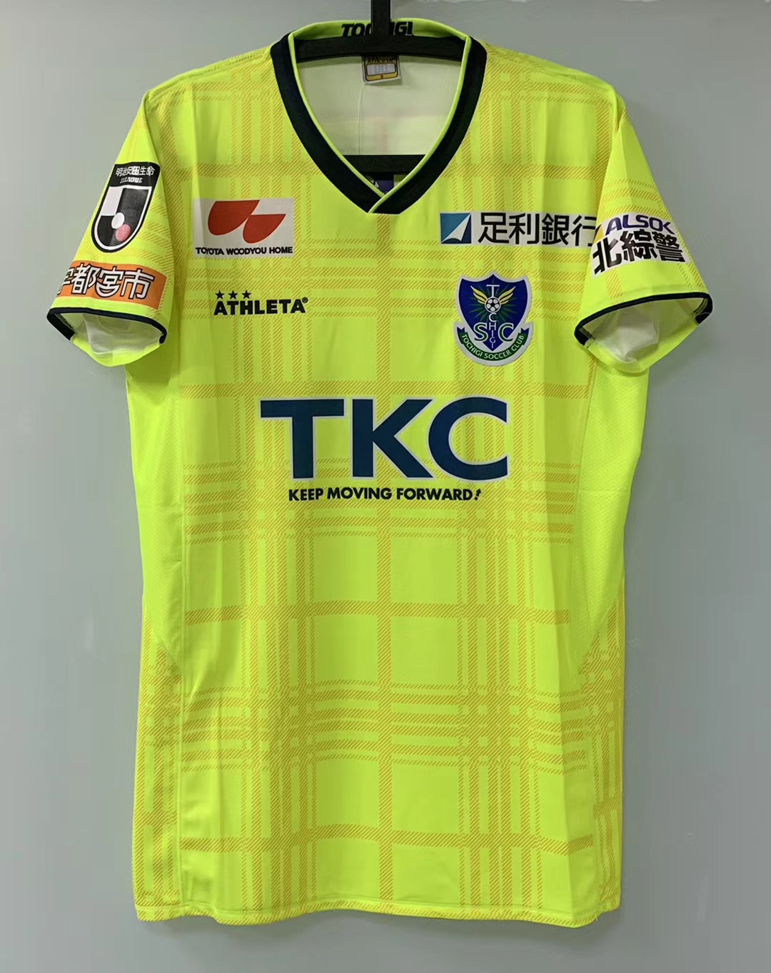 

19 Japan J league Tochigi SC home T-shirt, No name no number