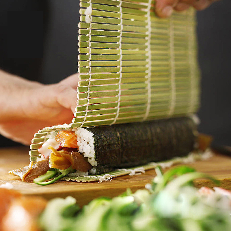 Hacer Sushi rodillos de bambú Onigiri Rice rodillo manual del fabricante del sushi Herramientas Hacer Sushi rodillos de bambú Onigiri Rice rodillo manual del fabricante del sushi Herramientas
